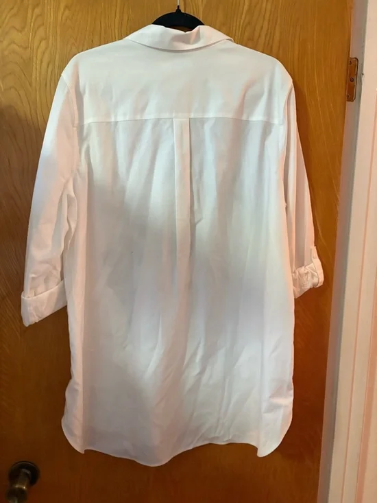 Chico's No Iron Pocketed, White and Black Leaf Print tunic Shirt 3(XL) - Picture 9 of 9